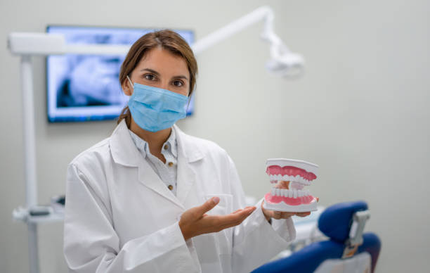 Best Emergency Dentist for Knocked-Out Tooth in Blue Hills, CT