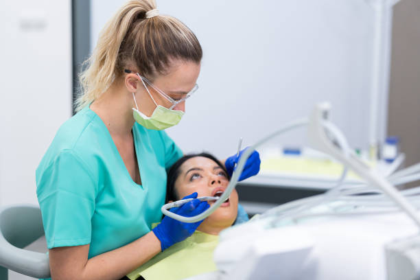 Best Emergency Dental Extractions in Blue Hills, CT