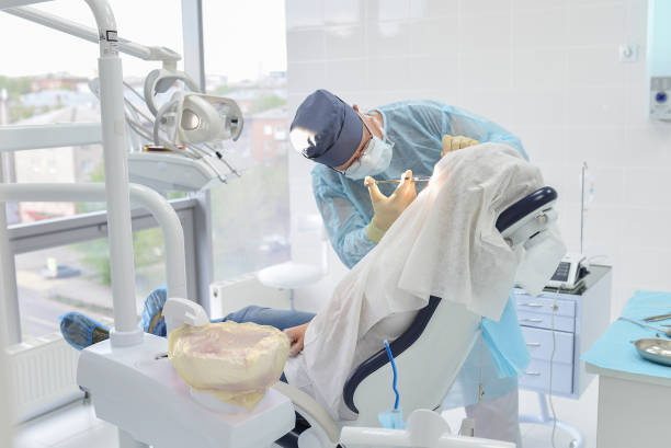 Best Orthodontic Emergency Dentist in Blue Hills, CT